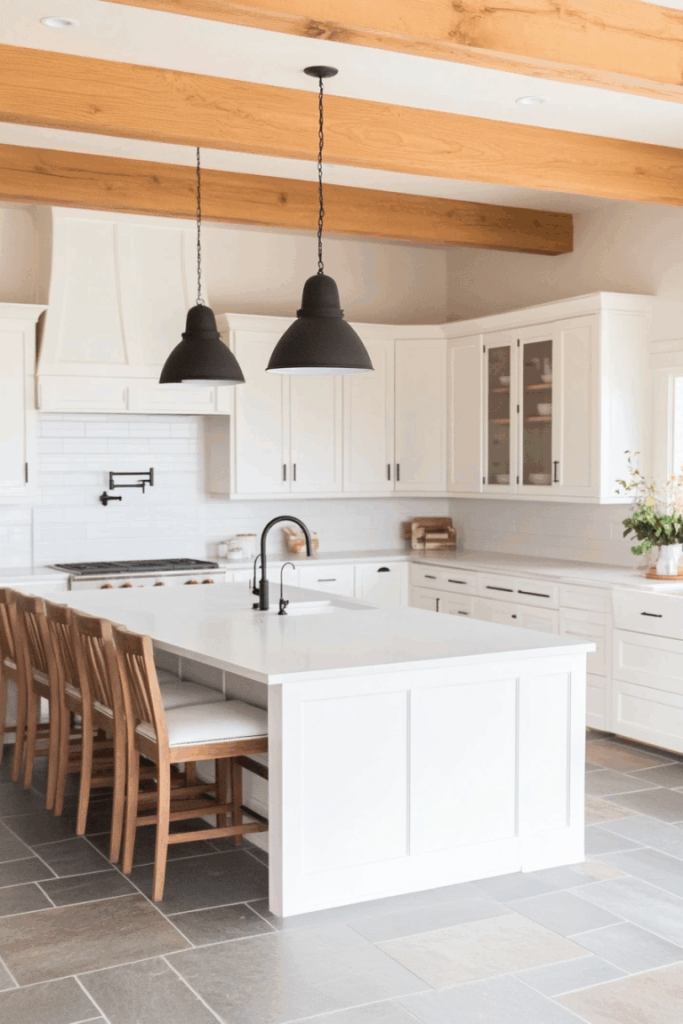 Beyaz mutfak modelleri ve dekorasyon fikirleri